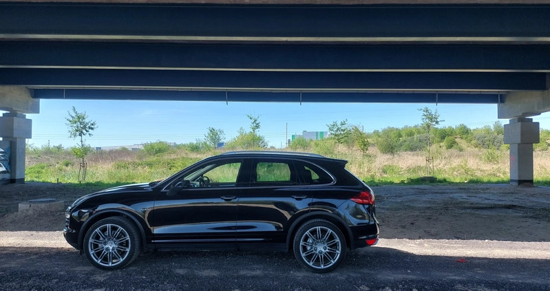 Porsche Cayenne cena 102000 przebieg: 264000, rok produkcji 2011 z Olsztyn małe 379